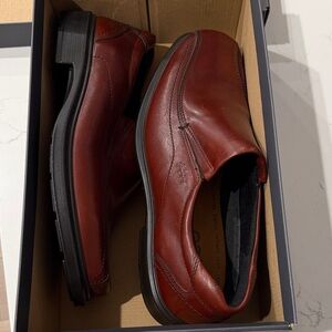 ECCO Men's Rich Brown Leather Slip-Ons